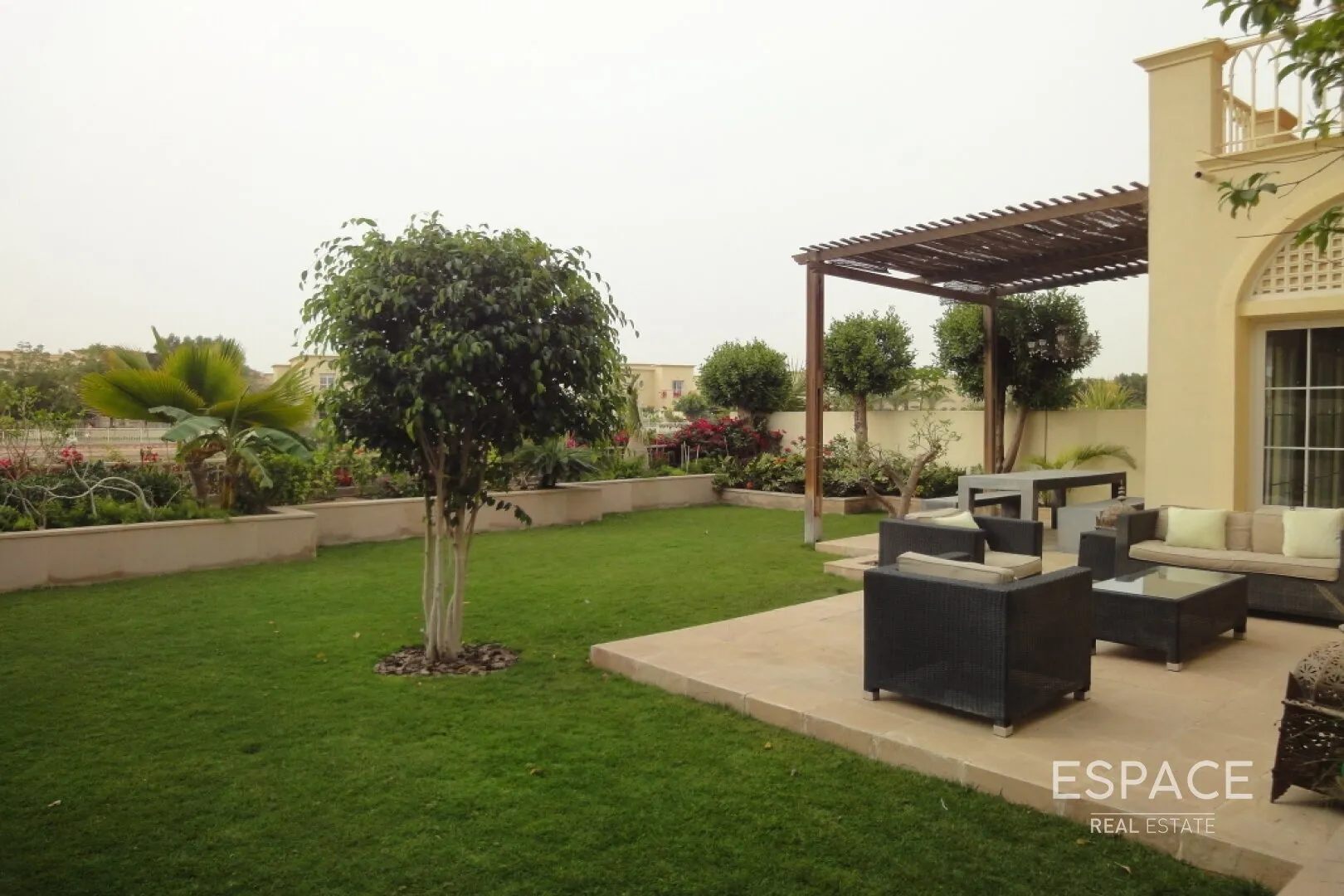 PropertiesGalleryCamera