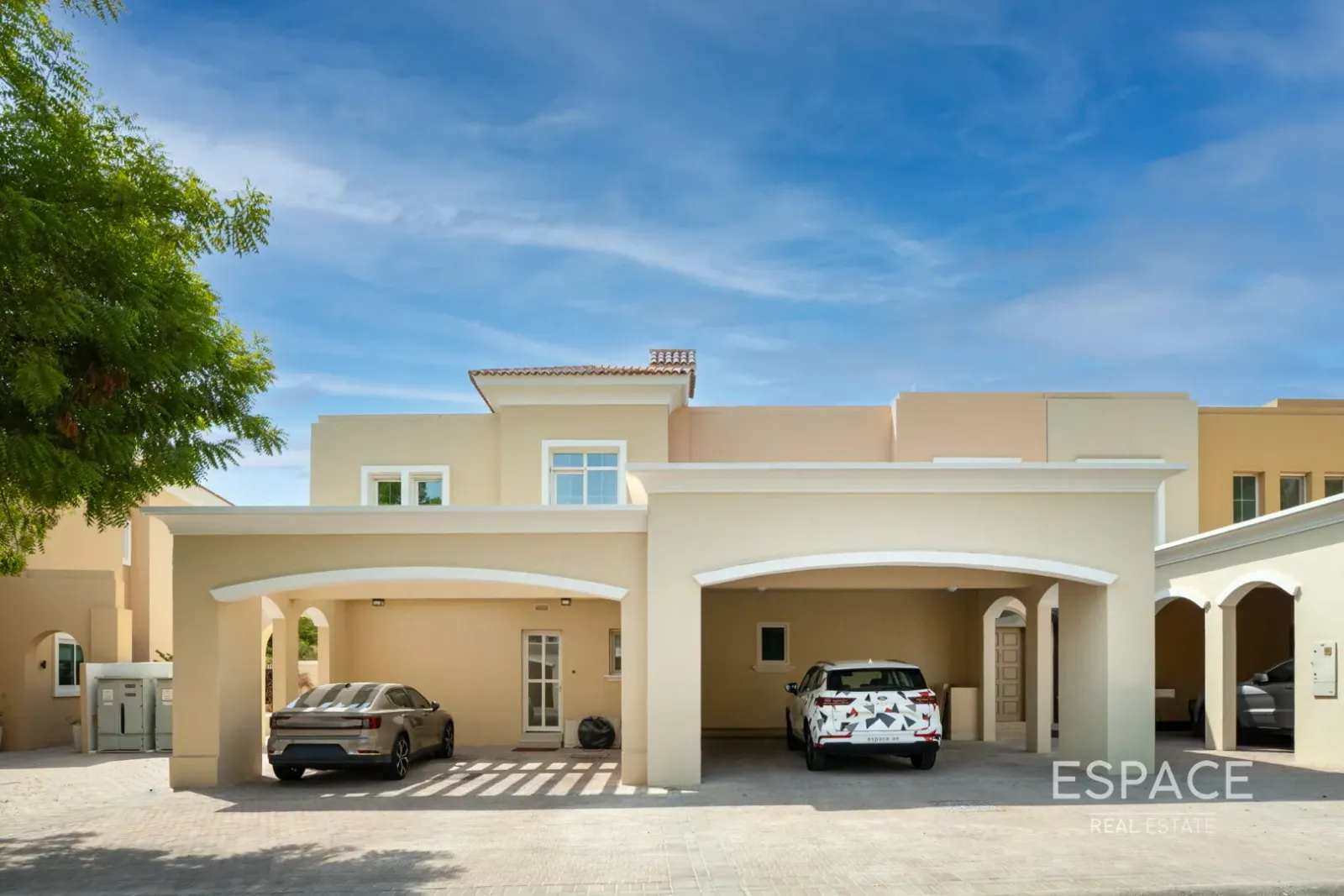 PropertiesGalleryCamera