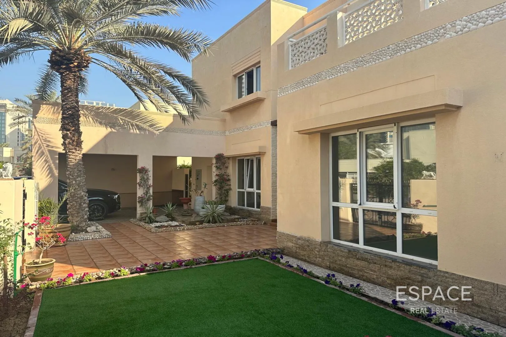 PropertiesGalleryCamera