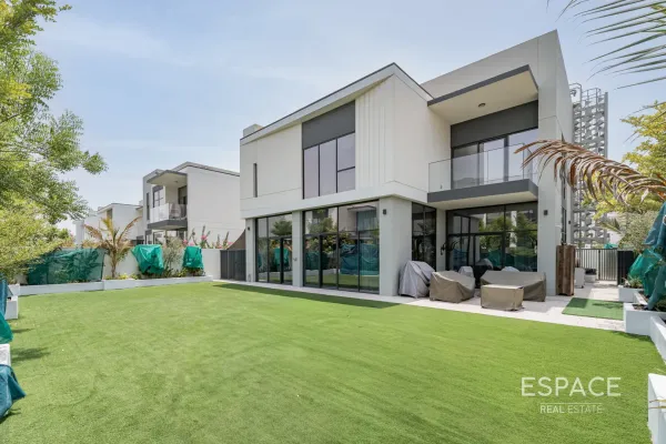 Murooj Al Furjan - East, Al Furjan, Dubai - Espace