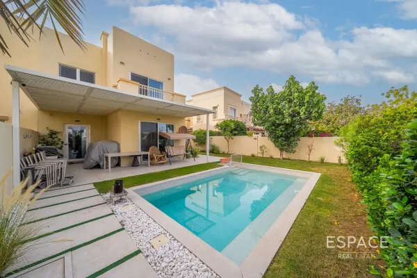 Springs 10, Springs, Dubai - Espace