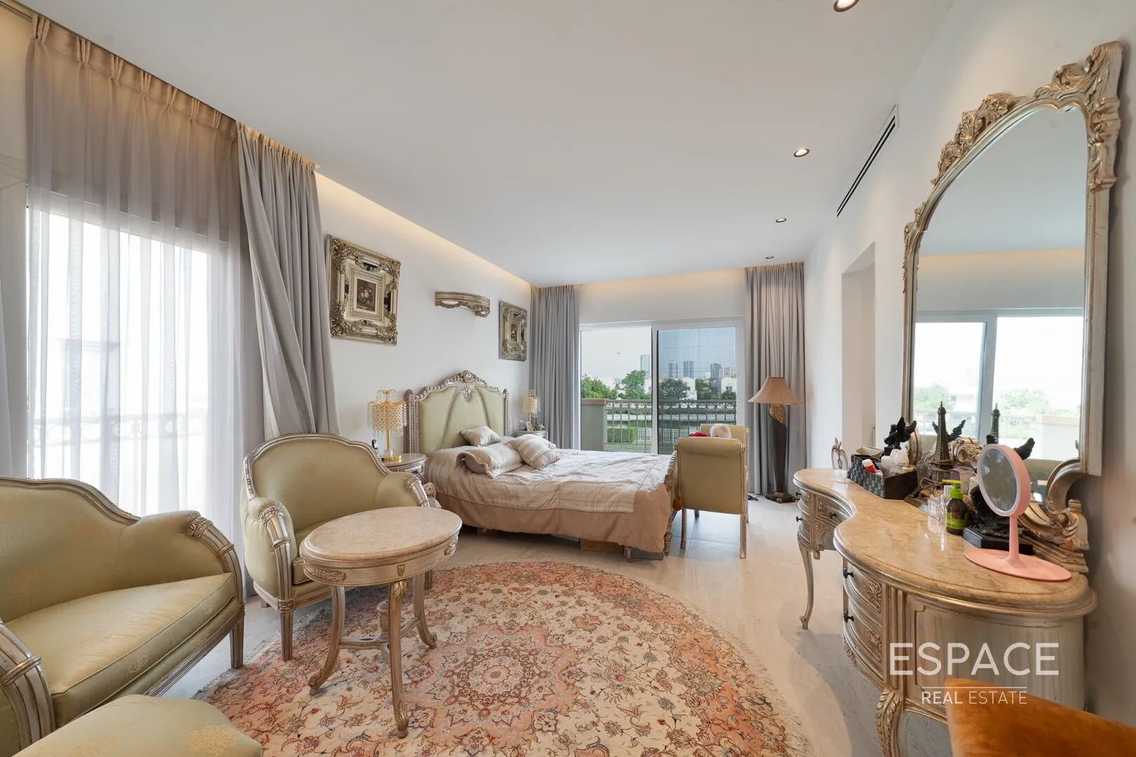 PropertiesGalleryCamera