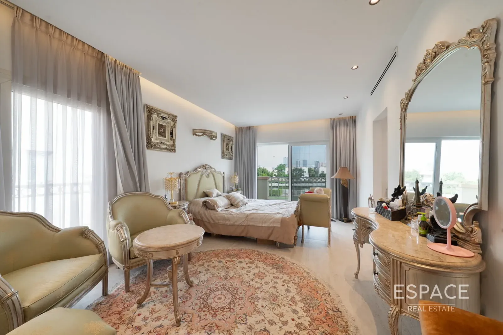 PropertiesGalleryCamera