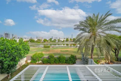 Springs 10, Springs, Dubai - Espace