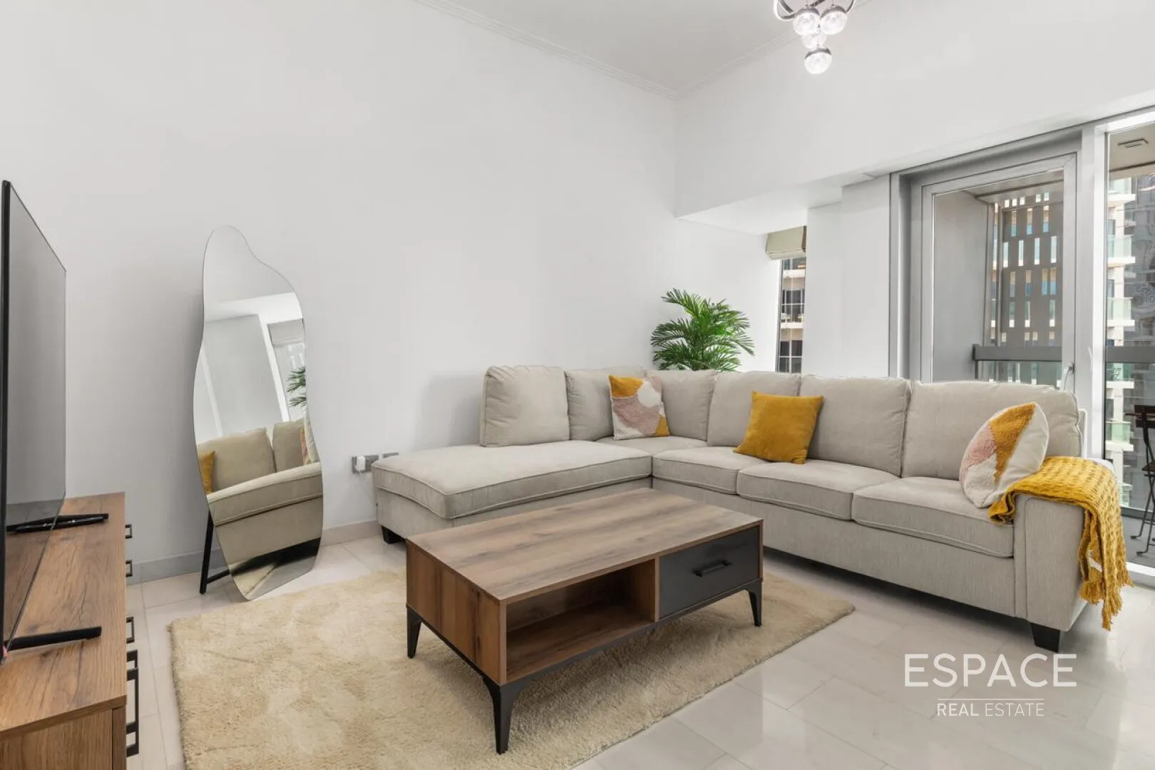 single static gallery