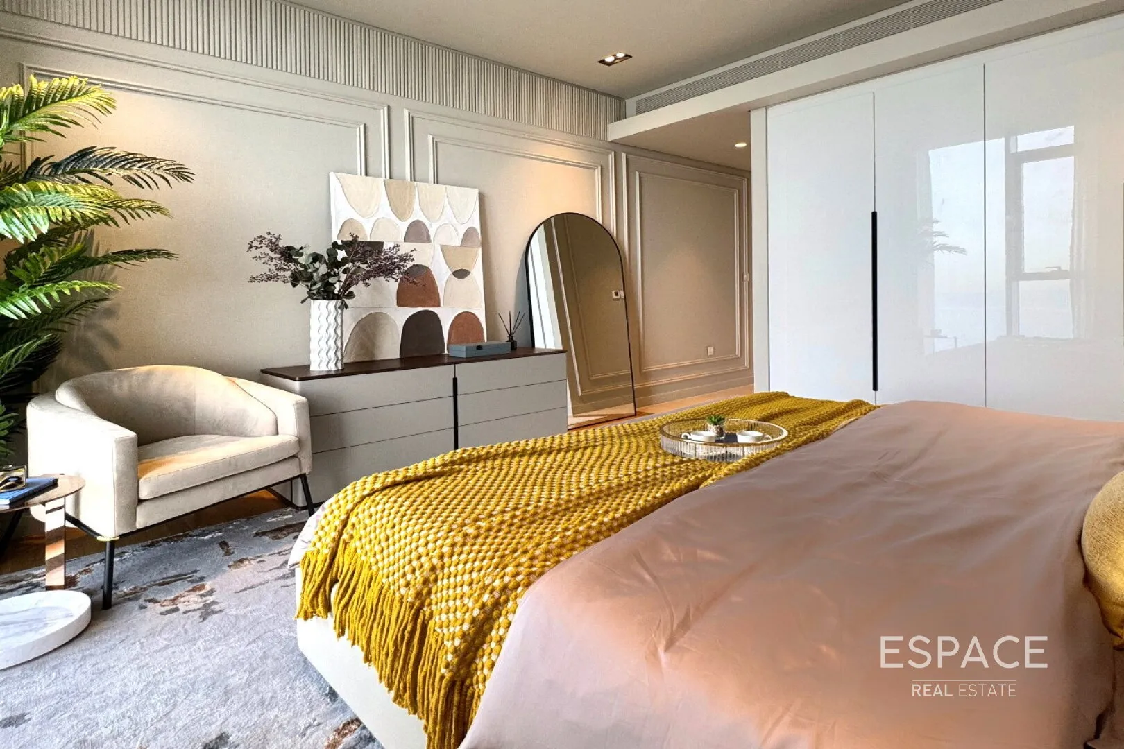 single static gallery