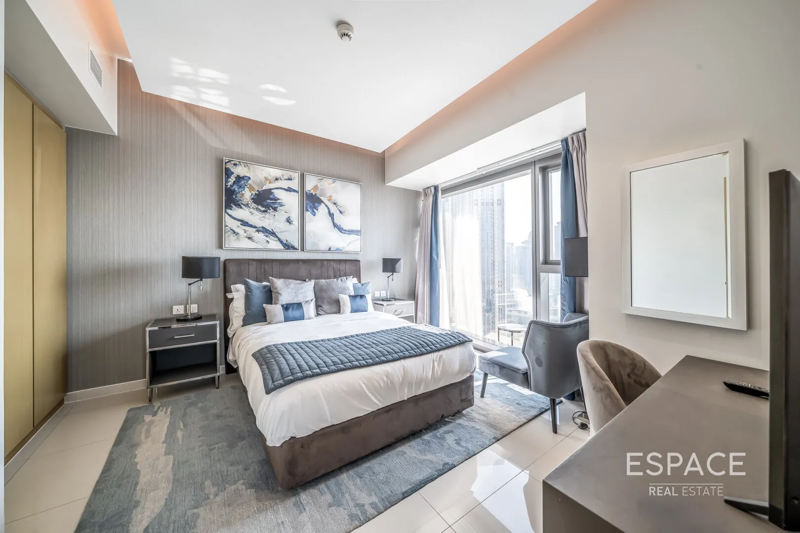 PropertiesGalleryCamera