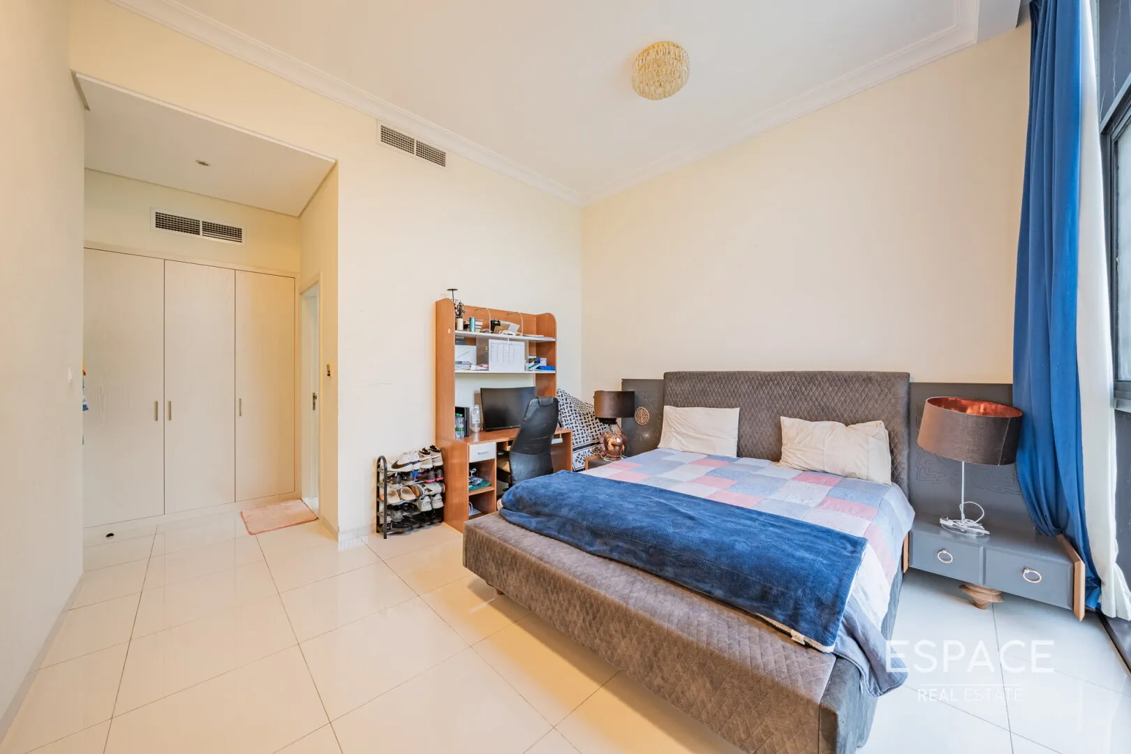 PropertiesGalleryCamera