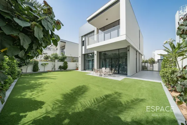 Murooj Al Furjan - East, Al Furjan, Dubai - Espace