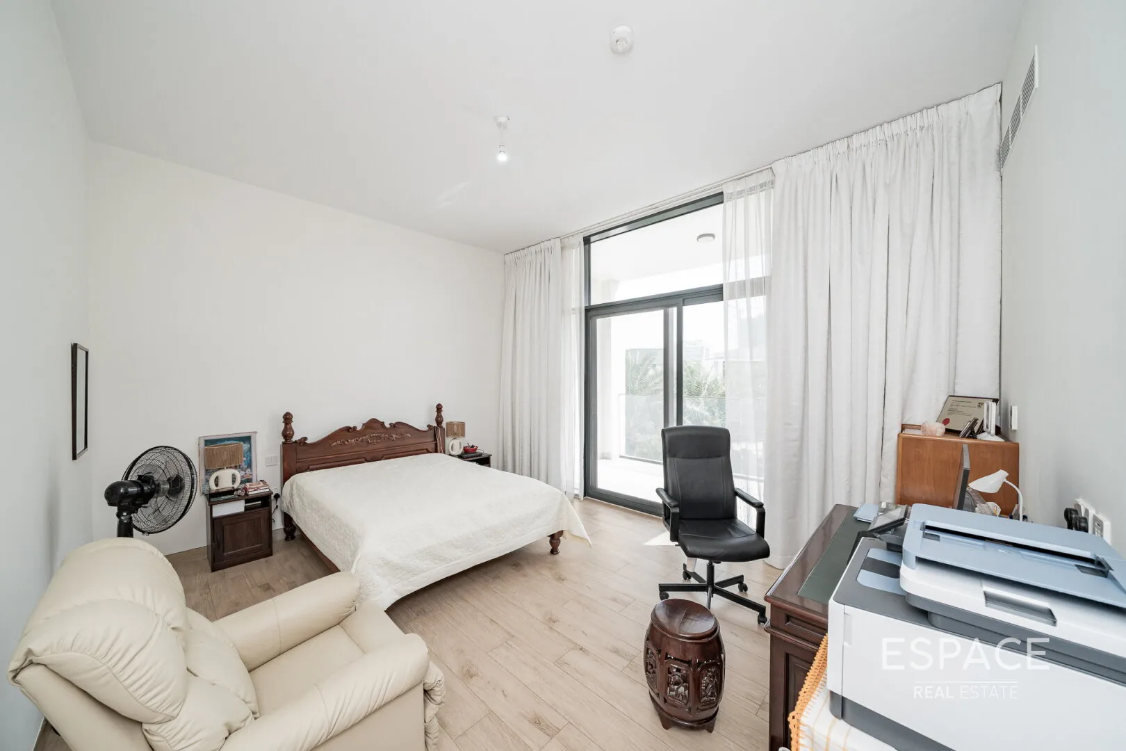 PropertiesGalleryCamera