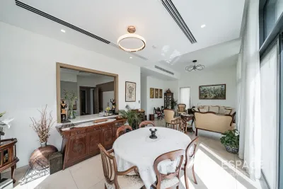 Murooj Al Furjan - East, Al Furjan, Dubai - Espace