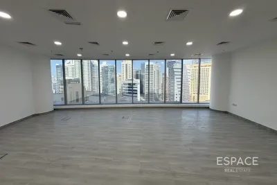 I Rise Tower, Barsha Heights, Dubai - Espace