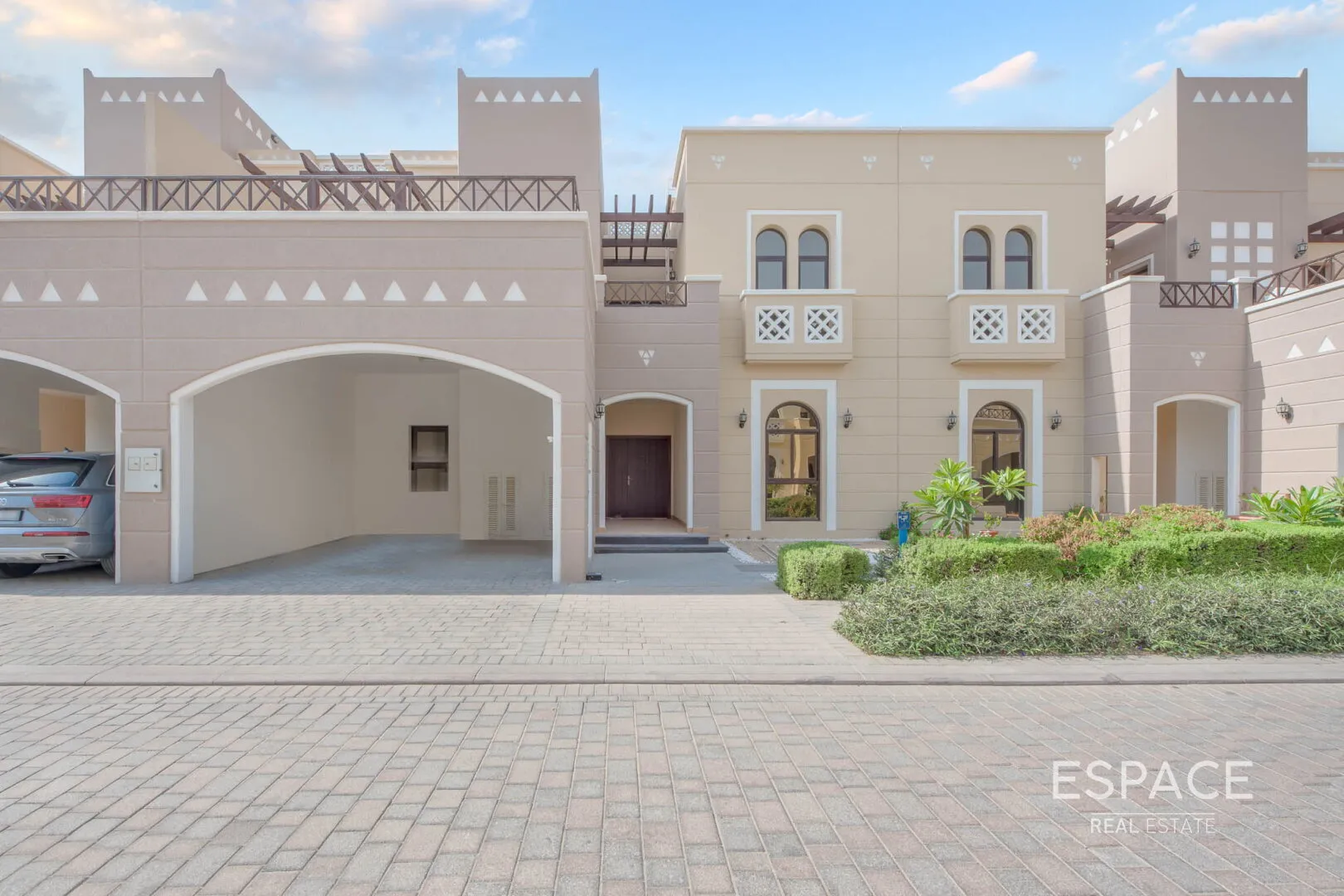 PropertiesGalleryCamera