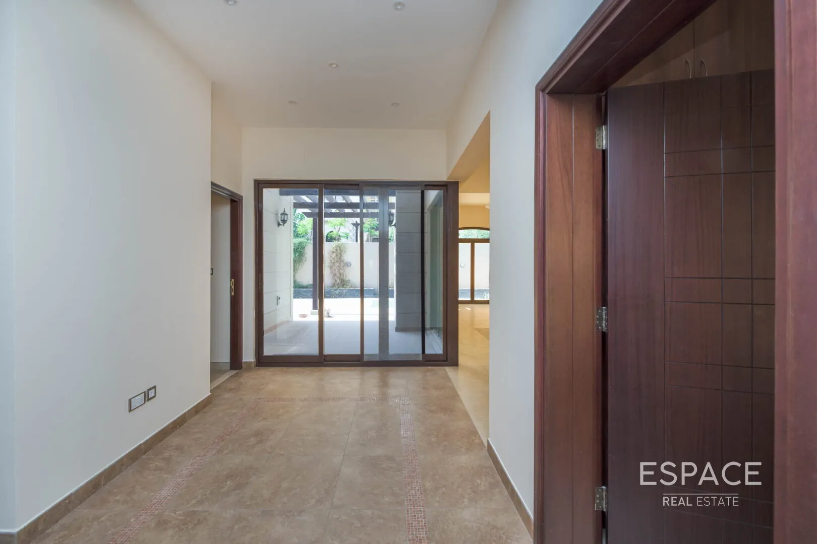 single static gallery