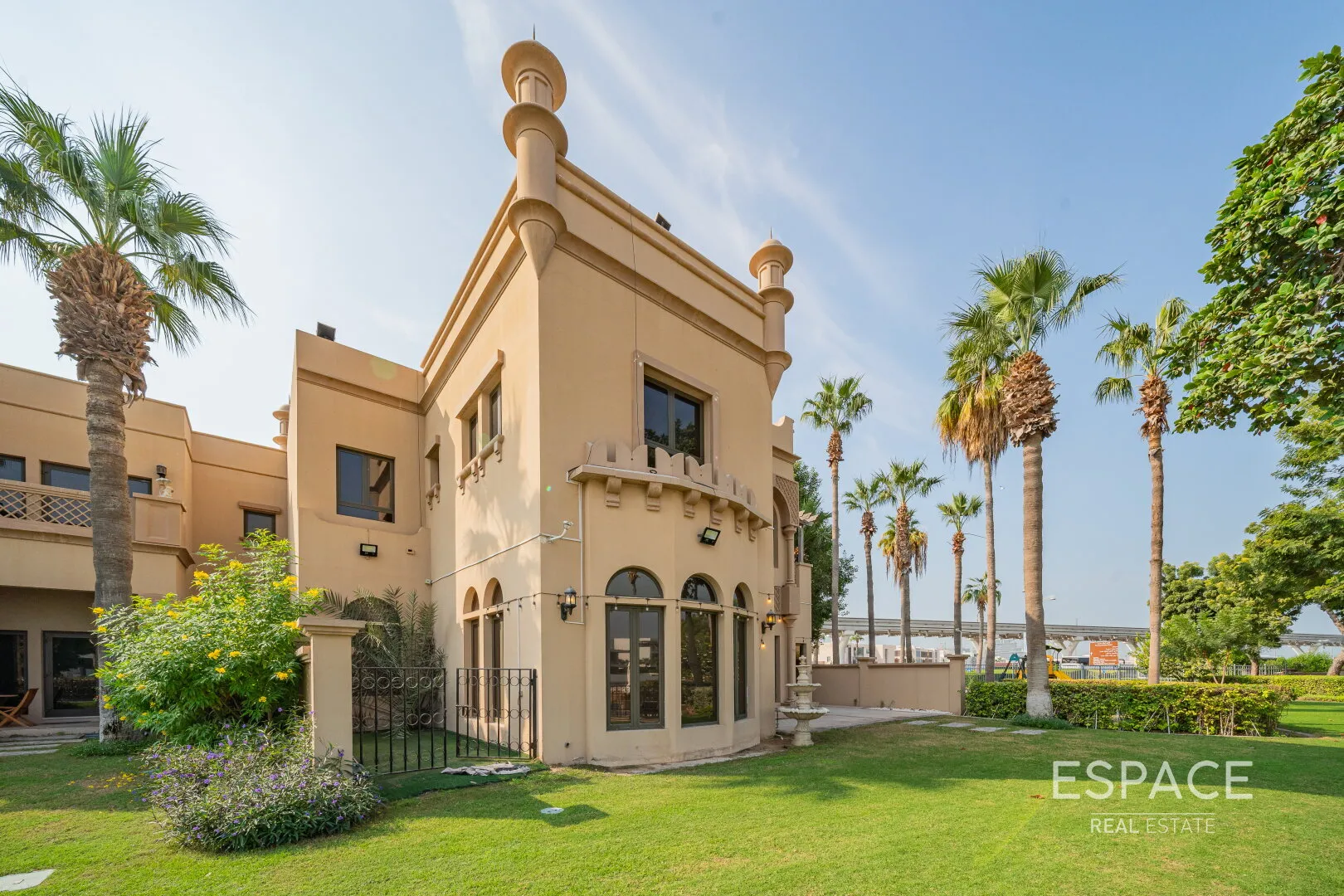 PropertiesGalleryCamera