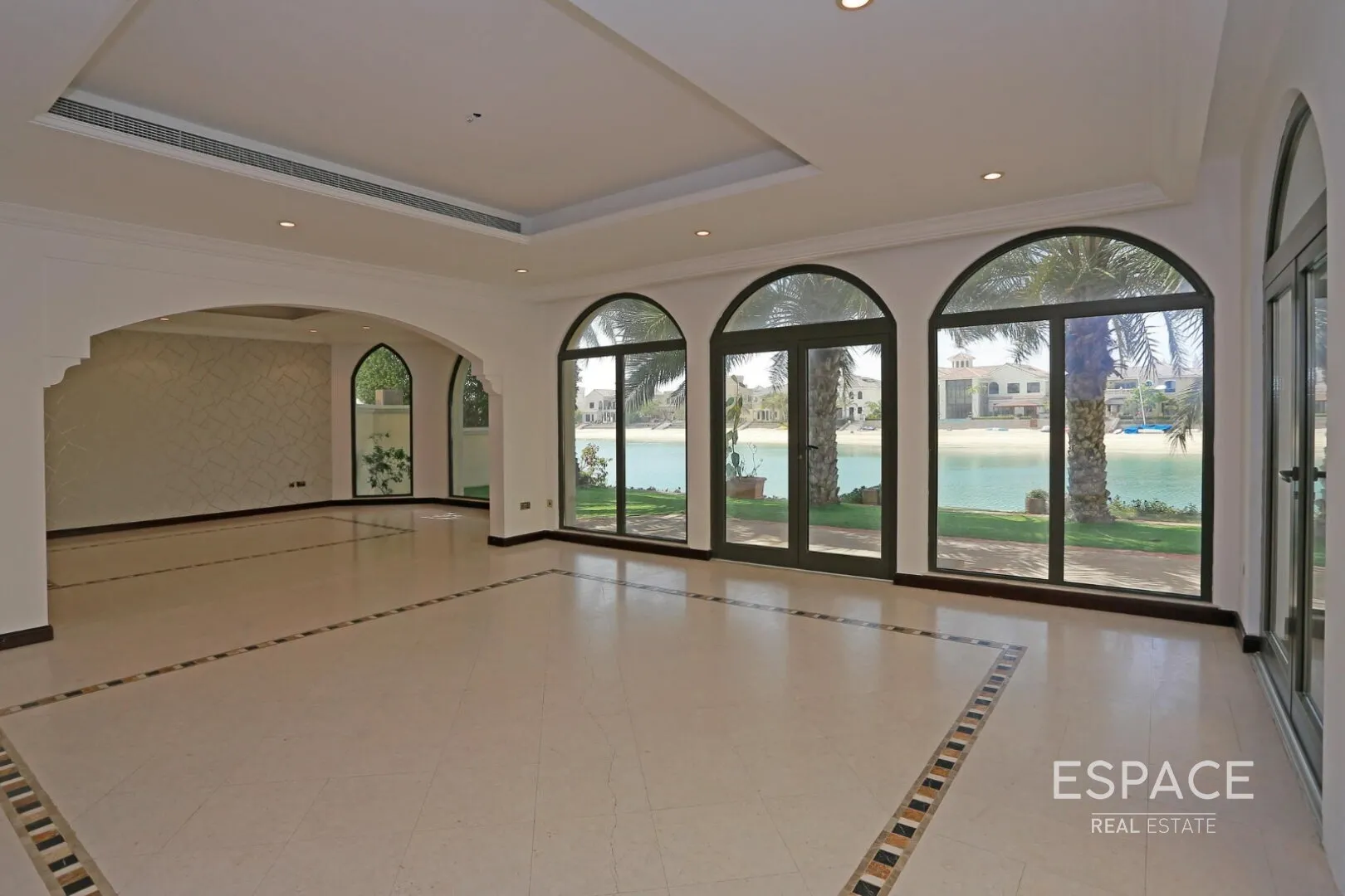 single static gallery