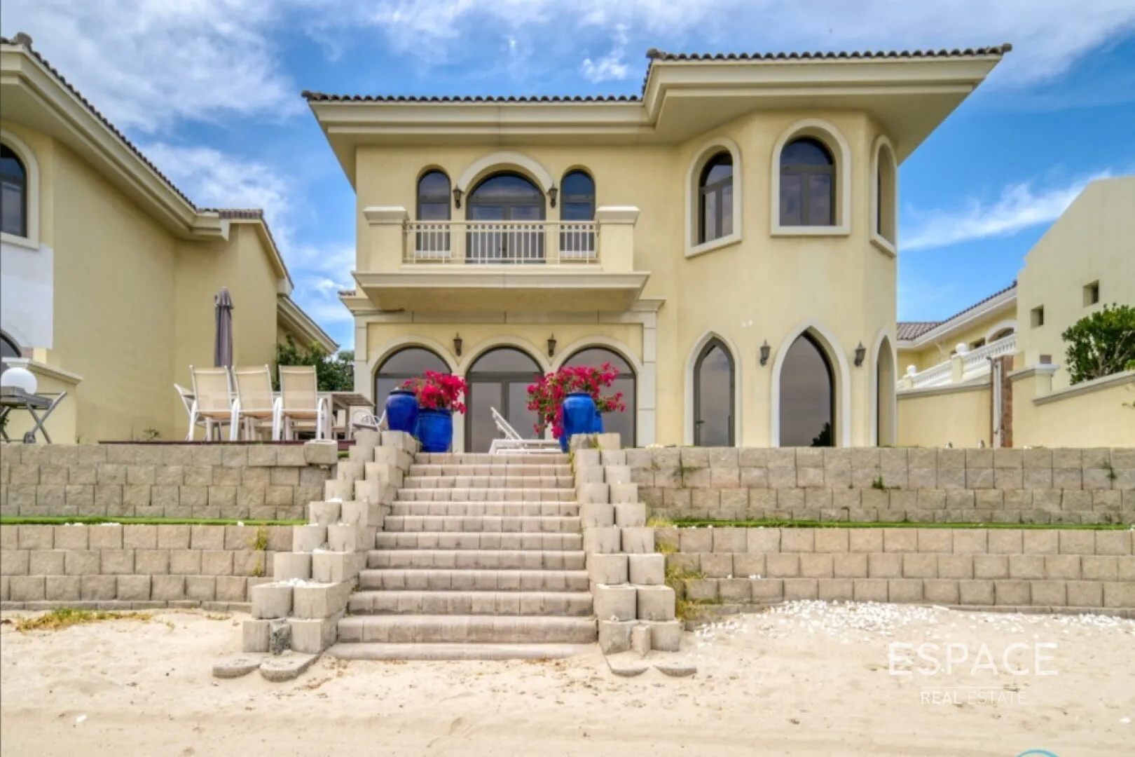 PropertiesGalleryCamera