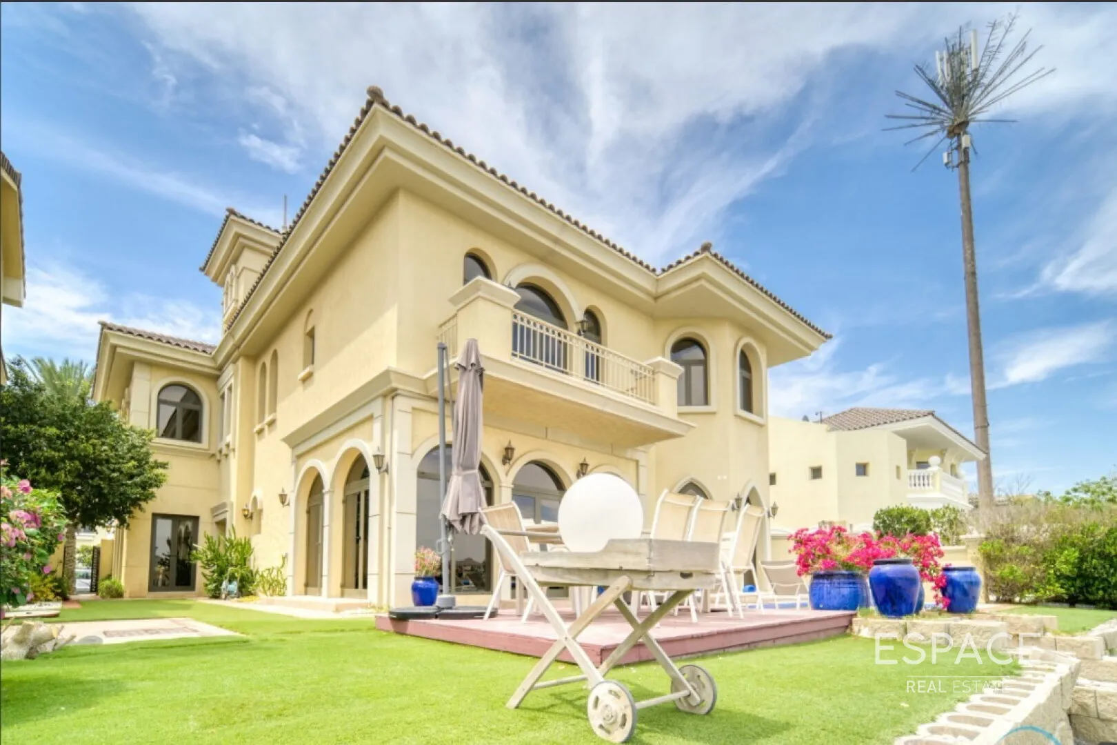 PropertiesGalleryCamera