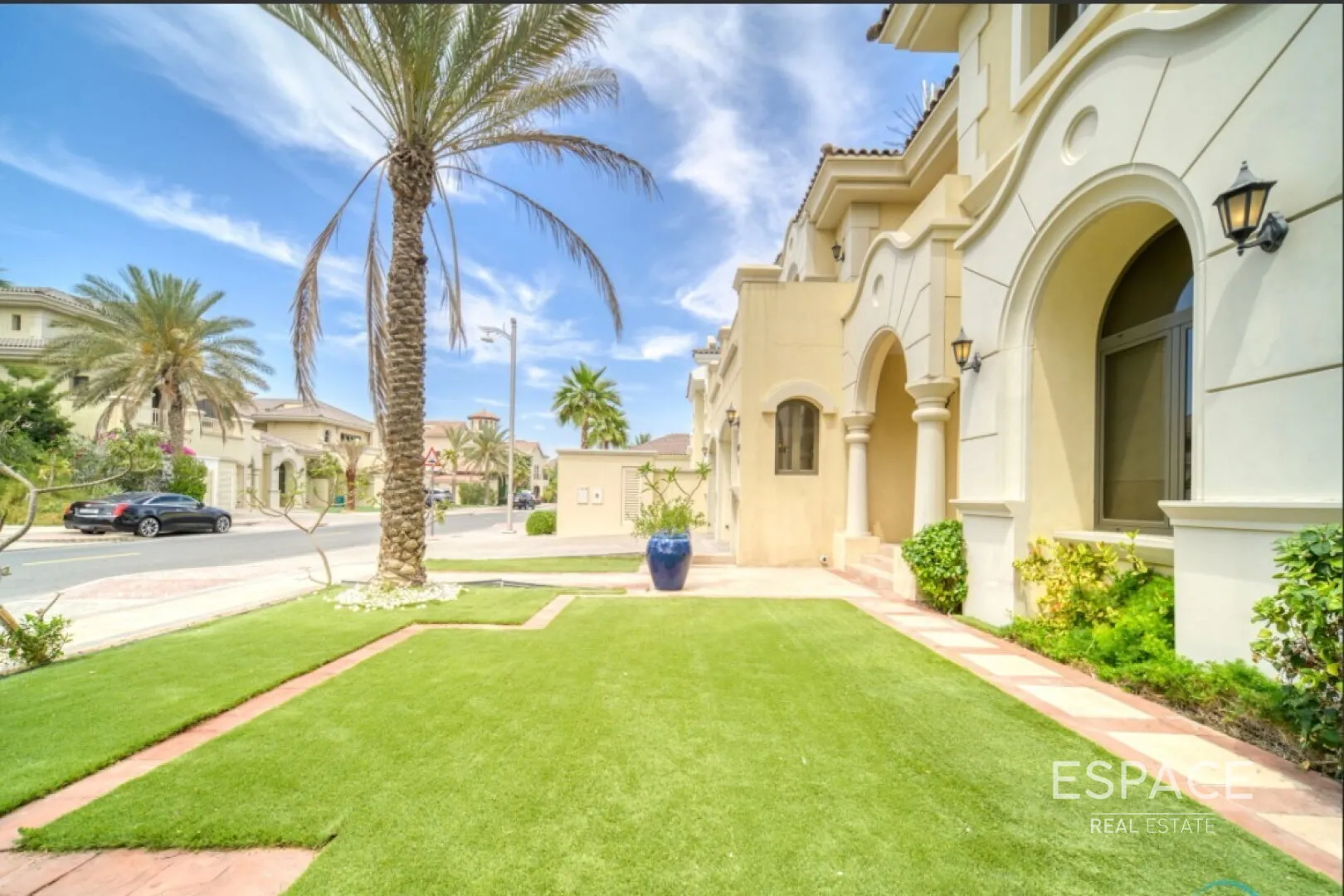 PropertiesGalleryCamera