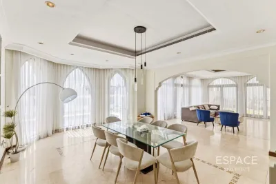Frond E, Palm Jumeirah, Dubai - Espace