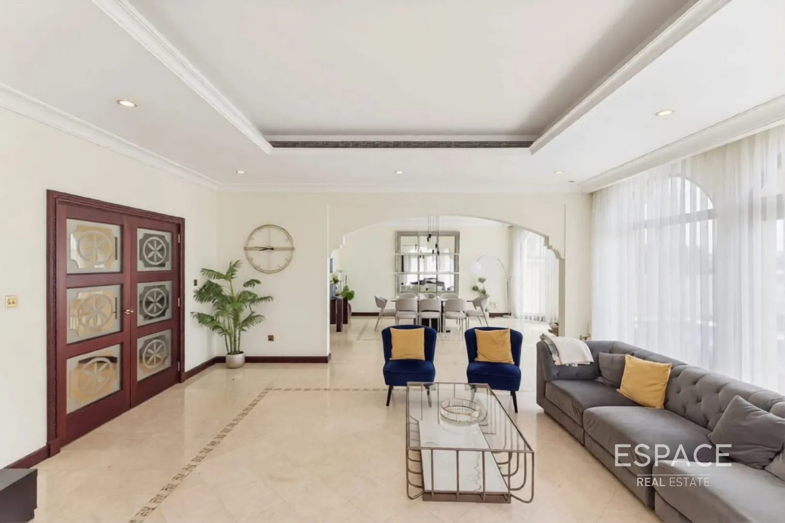 PropertiesGalleryCamera