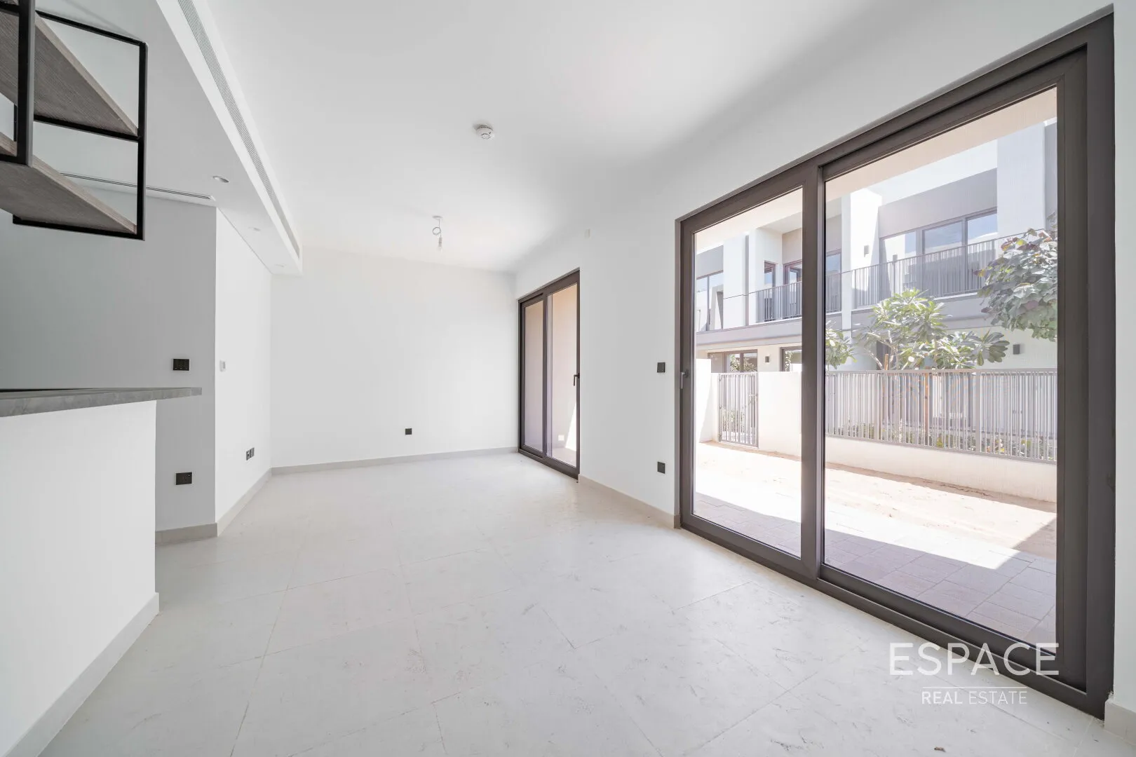 single static gallery