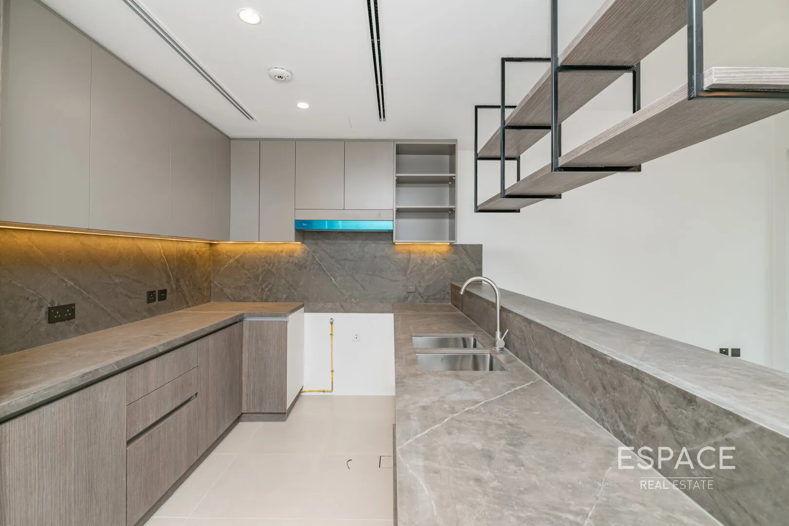 single static gallery