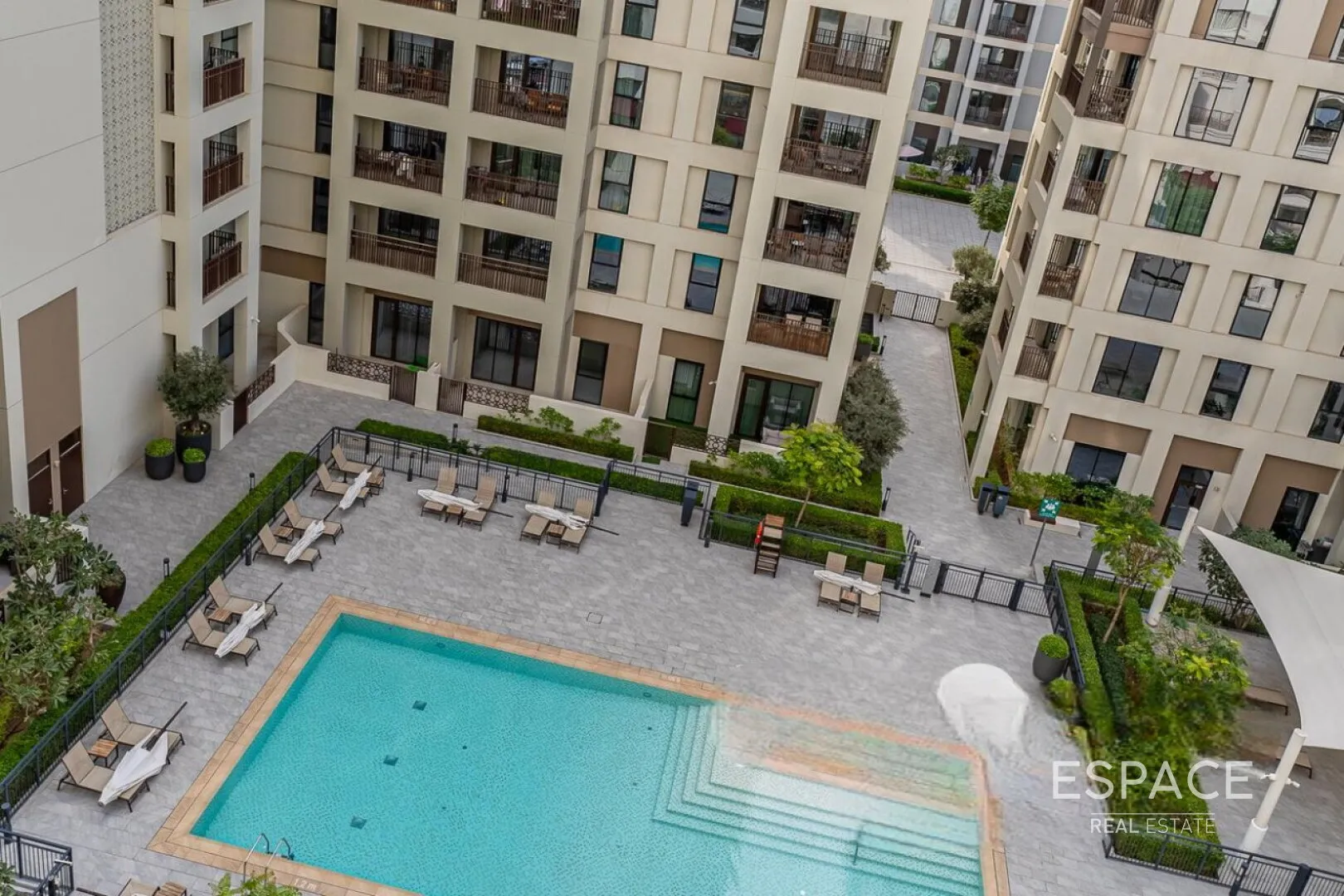 single static gallery