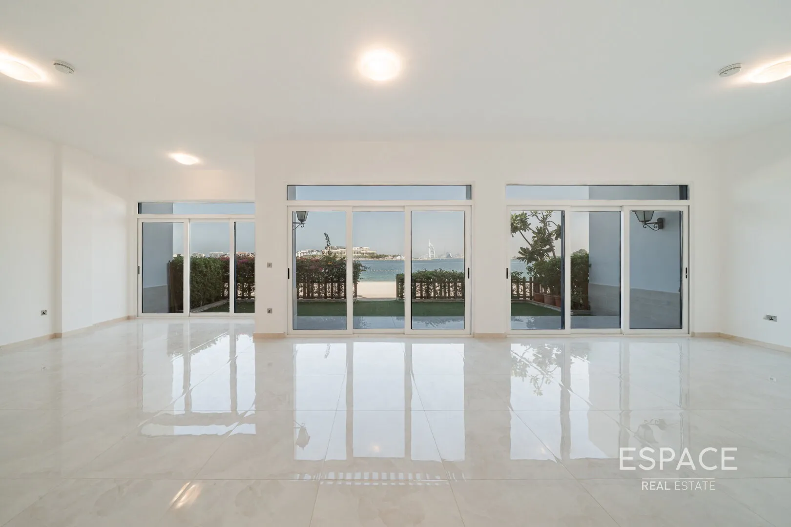 single static gallery