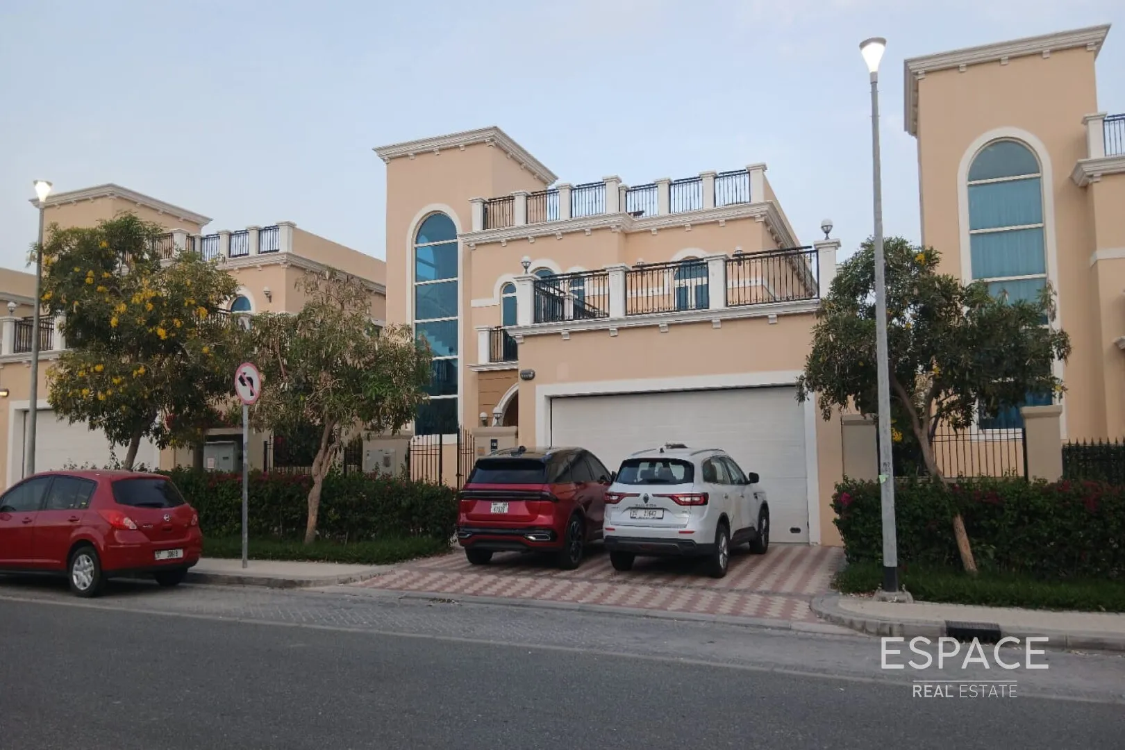 PropertiesGalleryCamera