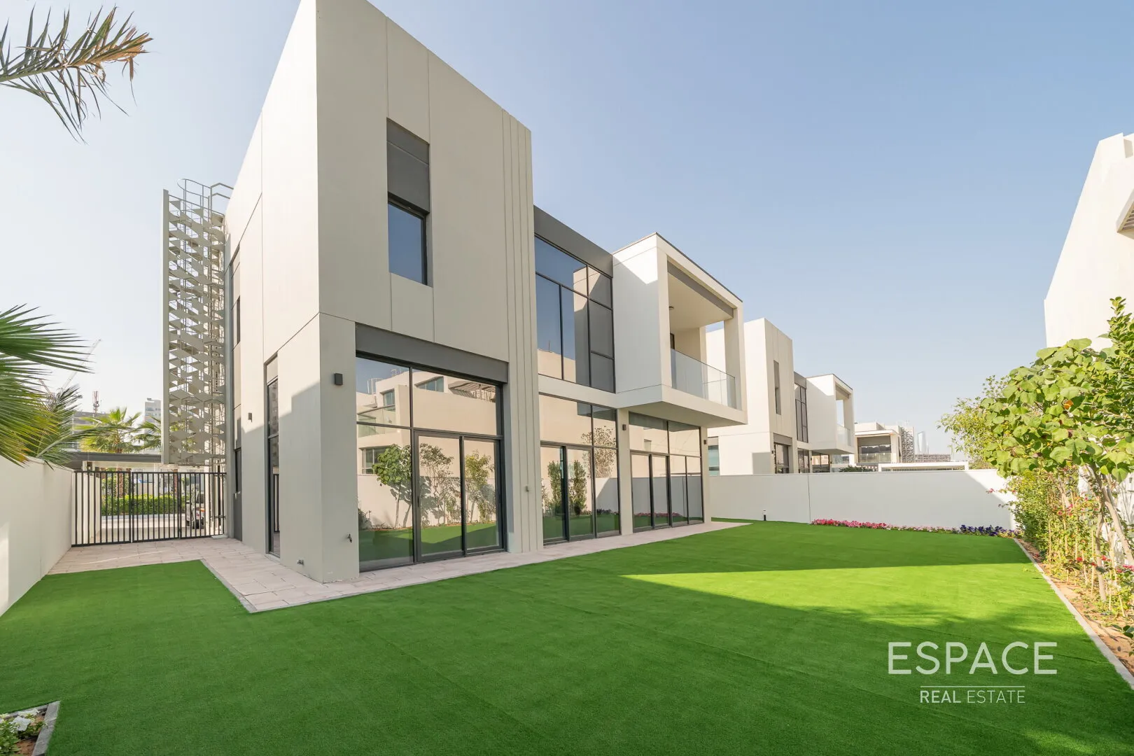 single static gallery