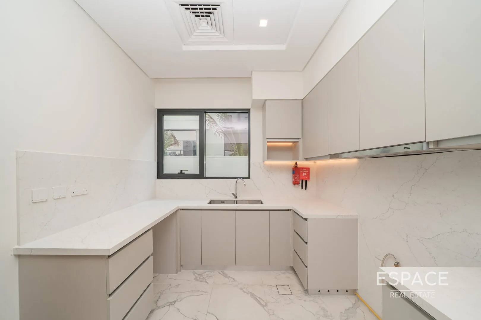 single static gallery