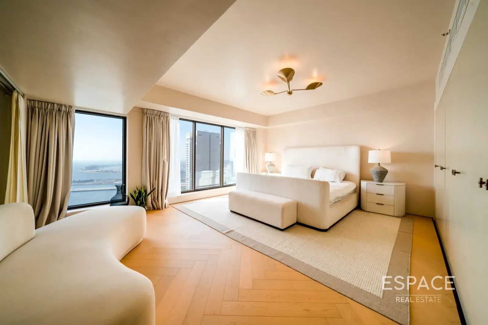 PropertiesGalleryCamera