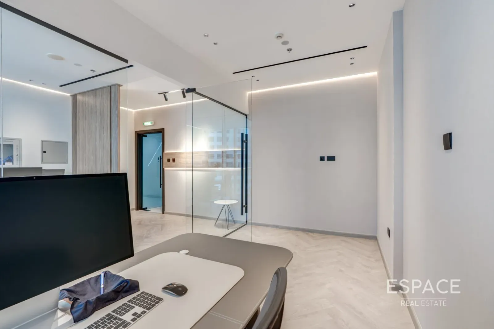 PropertiesGalleryCamera