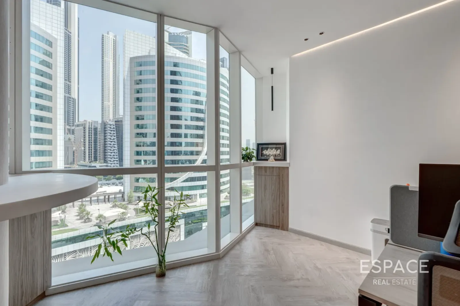 PropertiesGalleryCamera