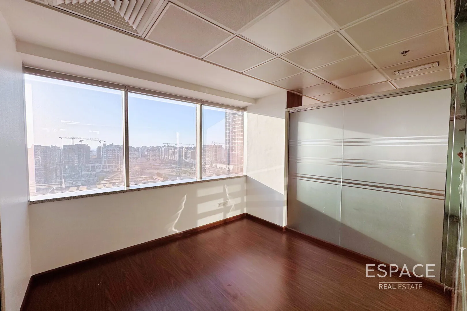 PropertiesGalleryCamera