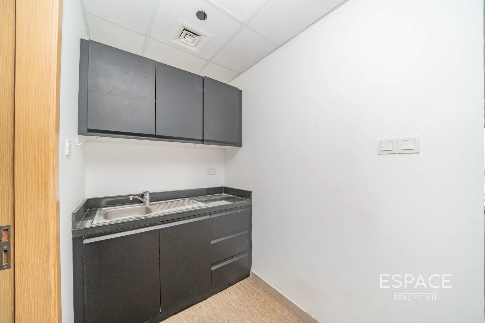 single static gallery