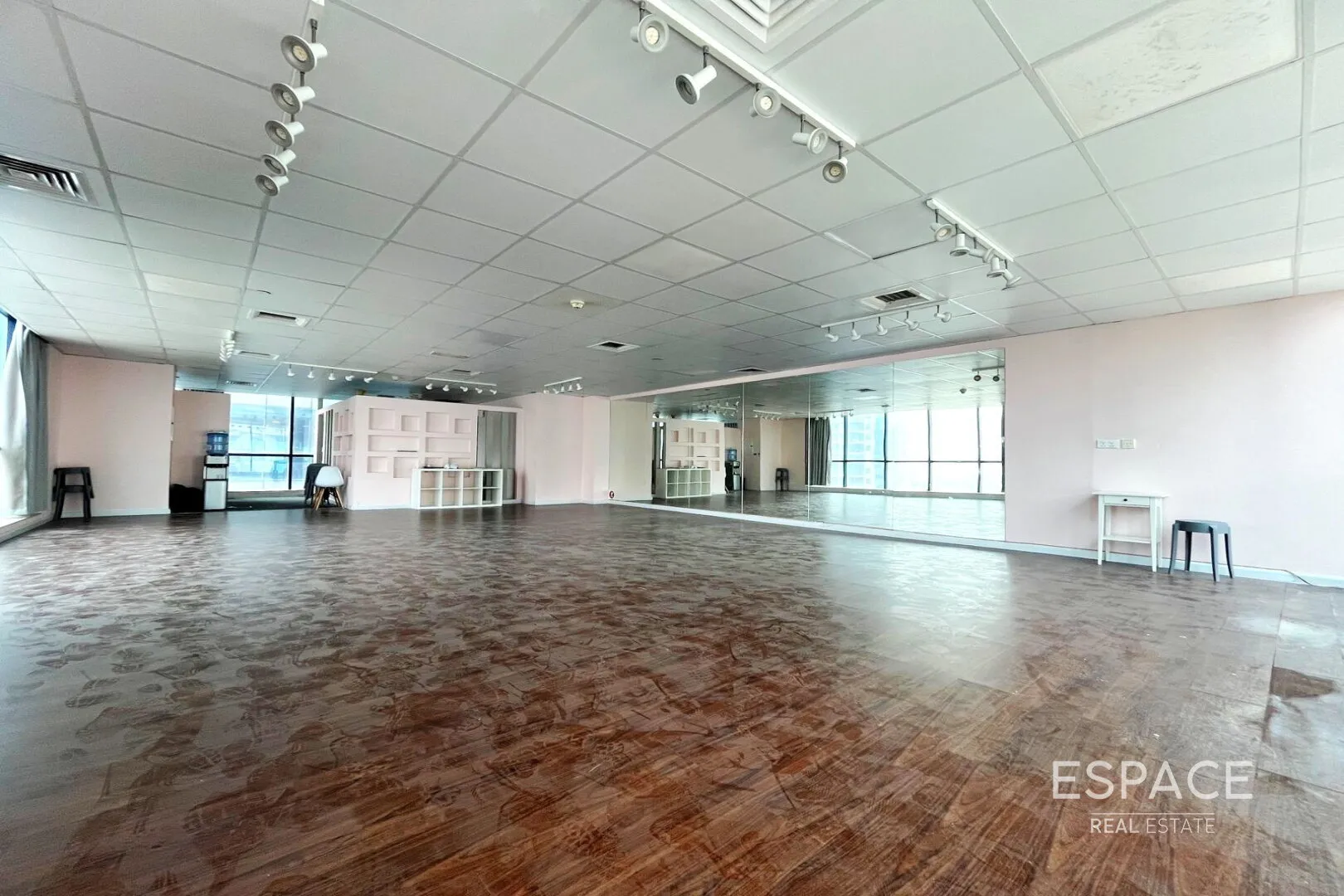 single static gallery