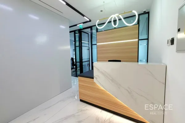 Silver Tower, Jumeirah Lake Towers, Dubai - Espace