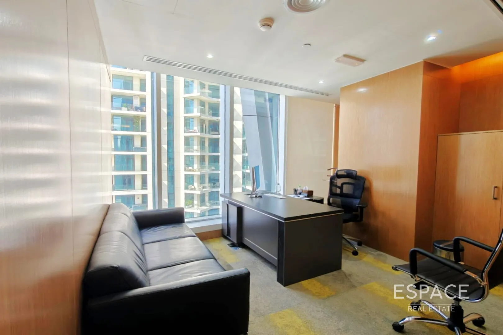 single static gallery