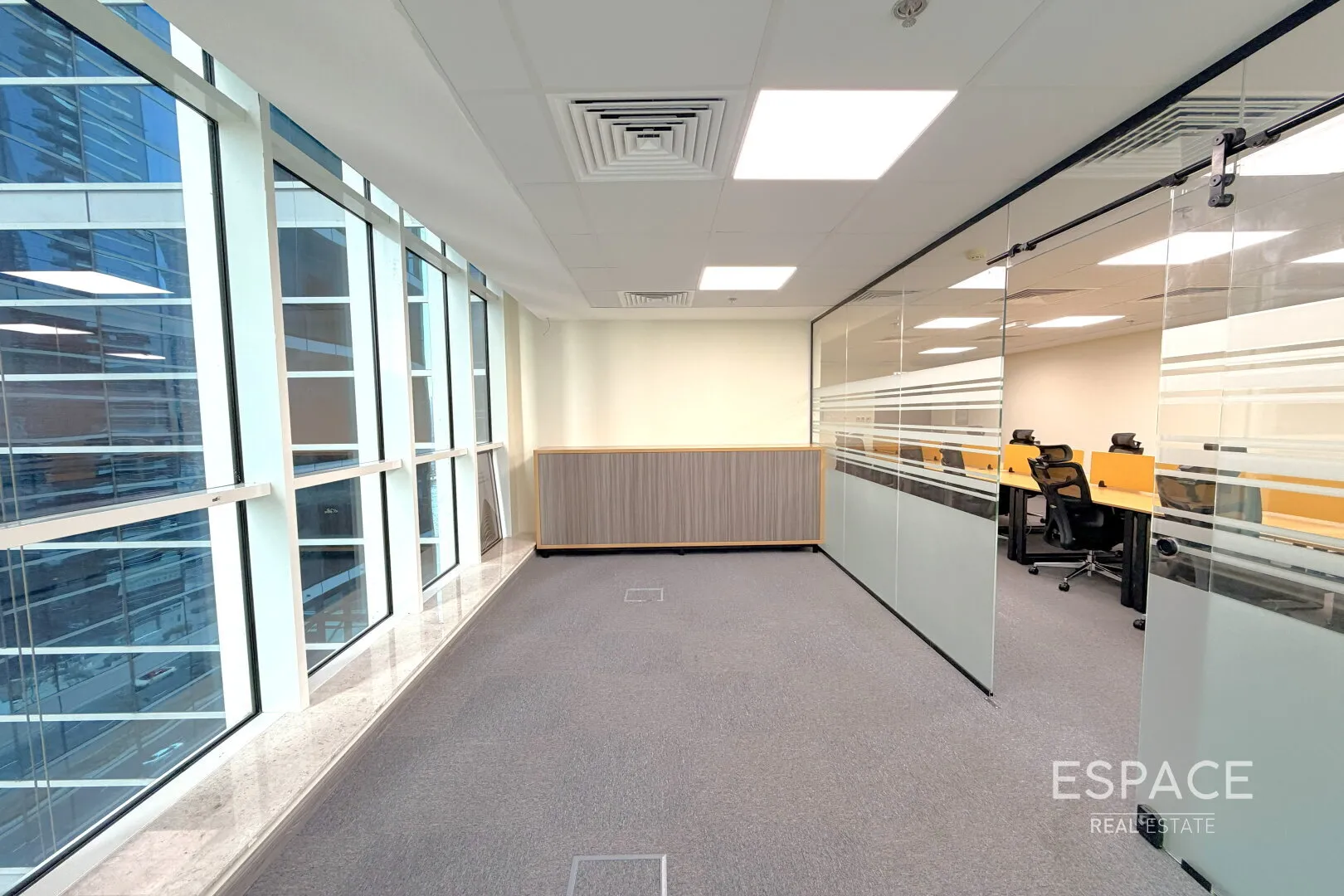 single static gallery