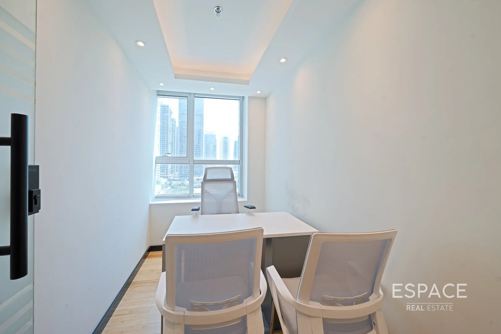 single static gallery