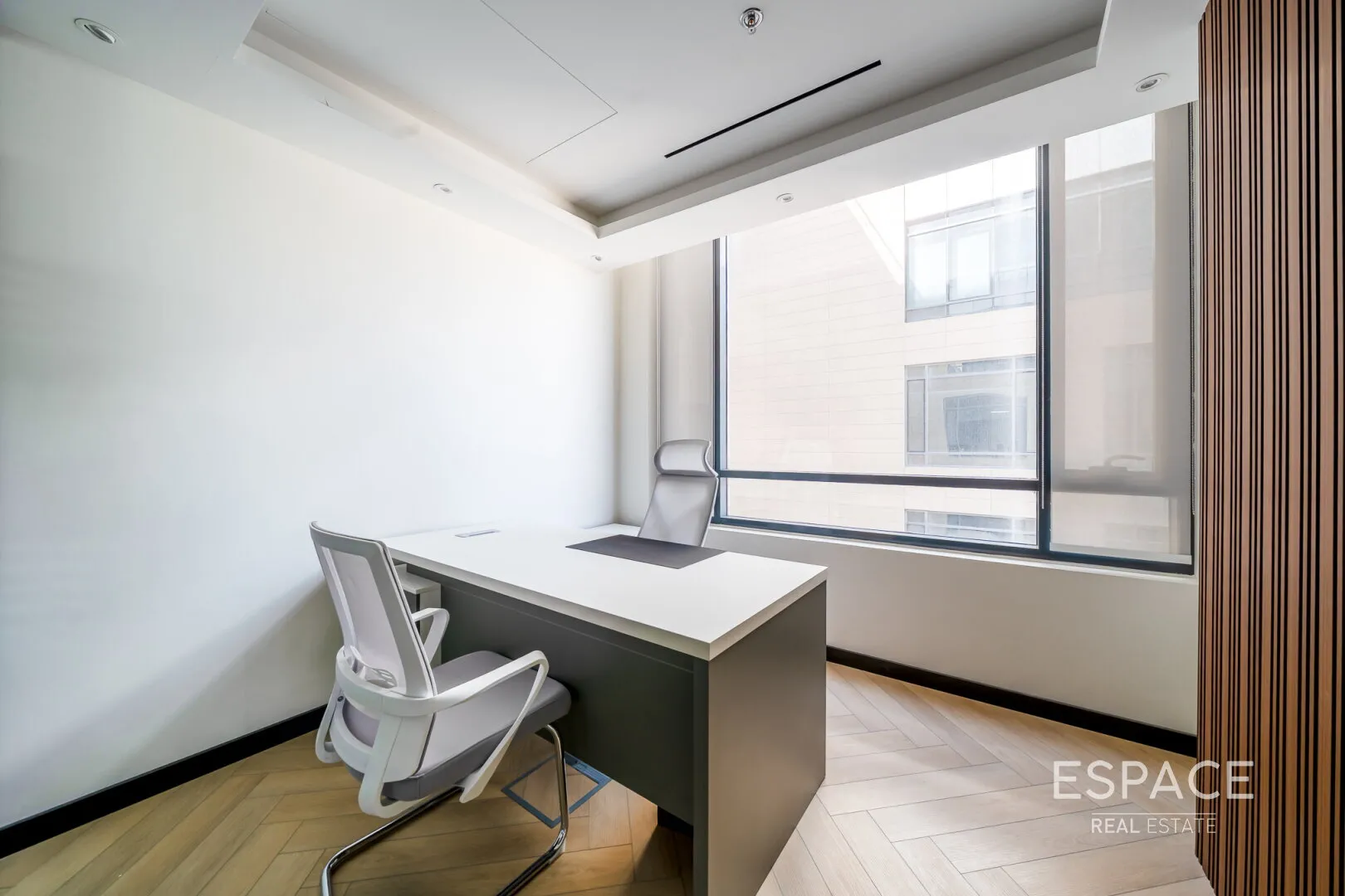 single static gallery