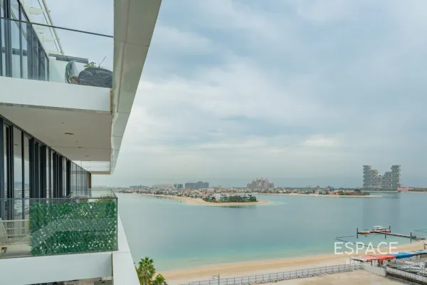Serenia Residences West, Palm Jumeirah, Dubai - Espace