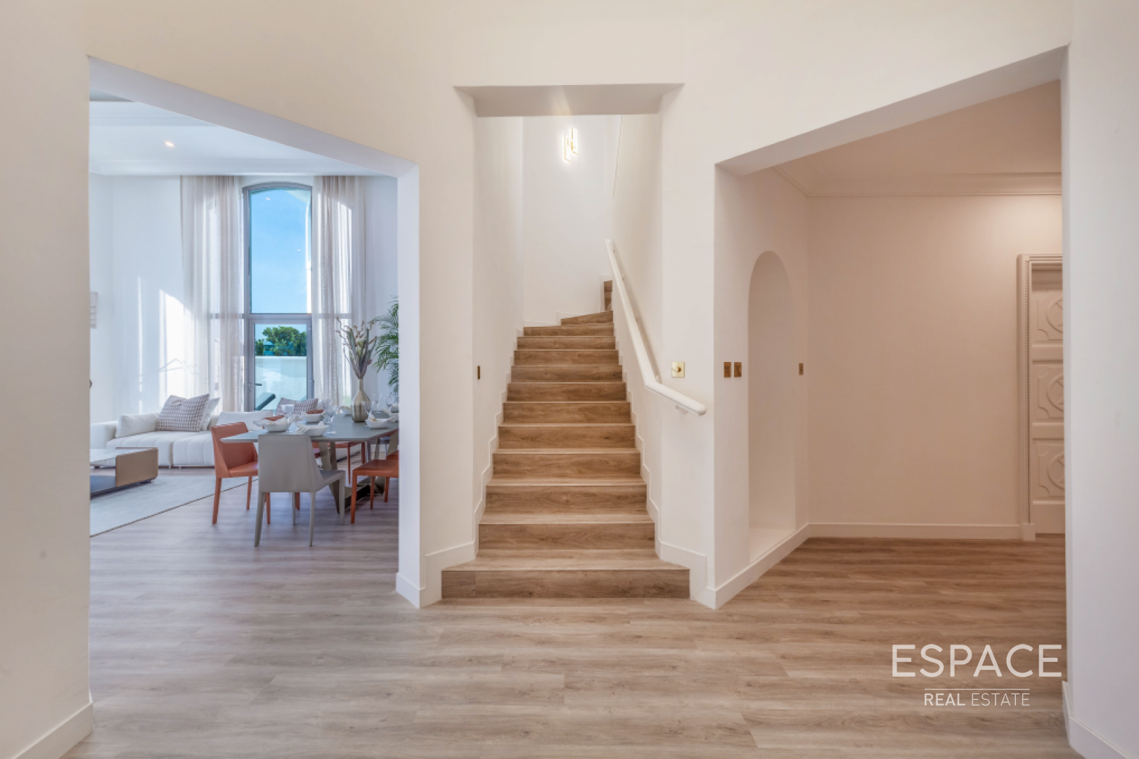 single static gallery