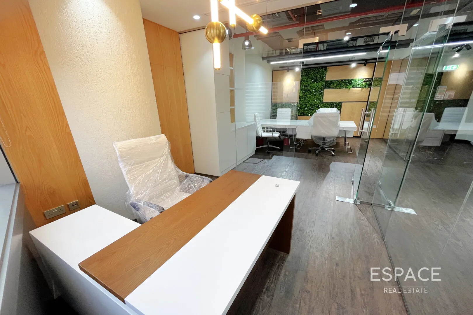 single static gallery