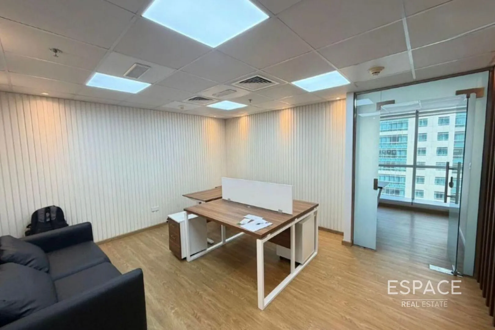 single static gallery