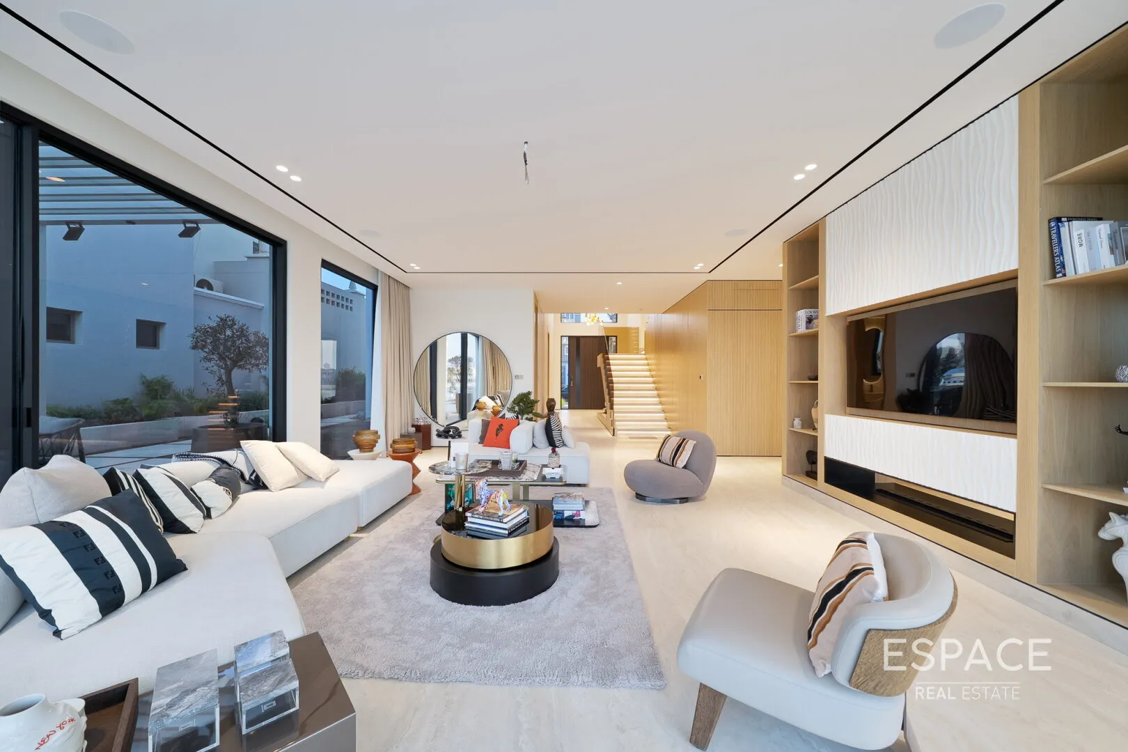 PropertiesGalleryCamera