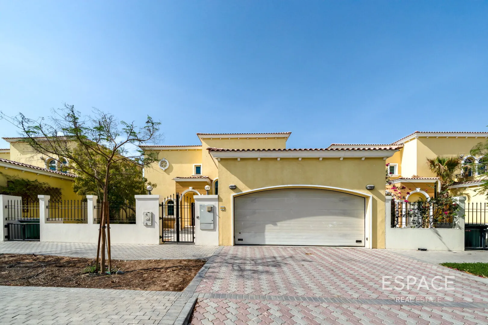 PropertiesGalleryCamera