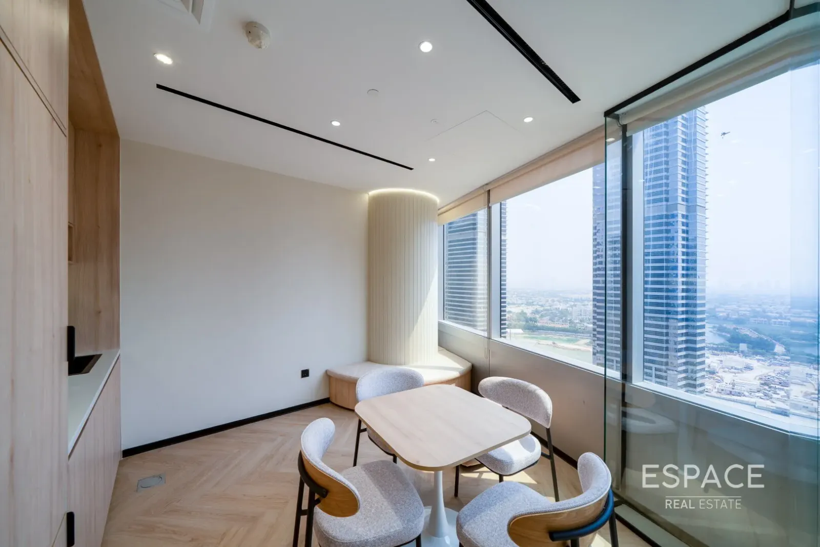 PropertiesGalleryCamera